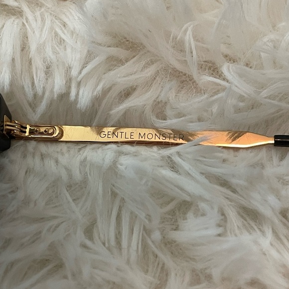 GENTLE MONSTER Absente One Black Sunglasses - Picture 11 of 15